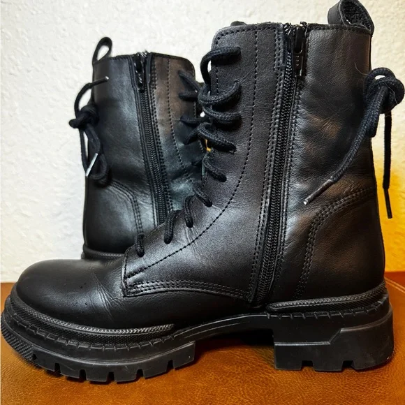 Steve Madden Jamisyn Black Buttery Leather Combat Boots 🥾 - Picture 4 of 10